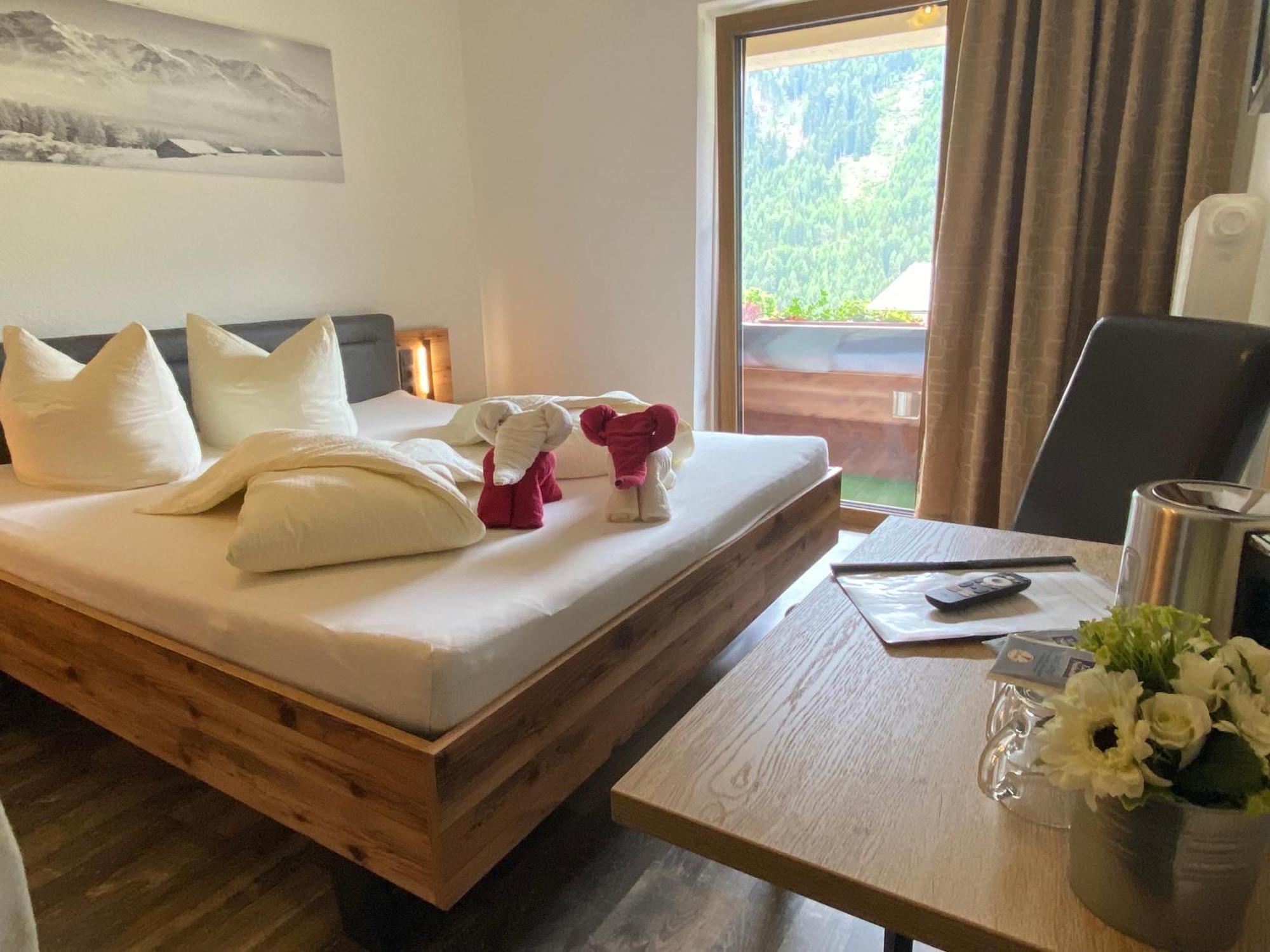 Pension Jagerhof - Sommercard Inkl - 5 Min Zum Hochzeiger Jerzens Exterior photo